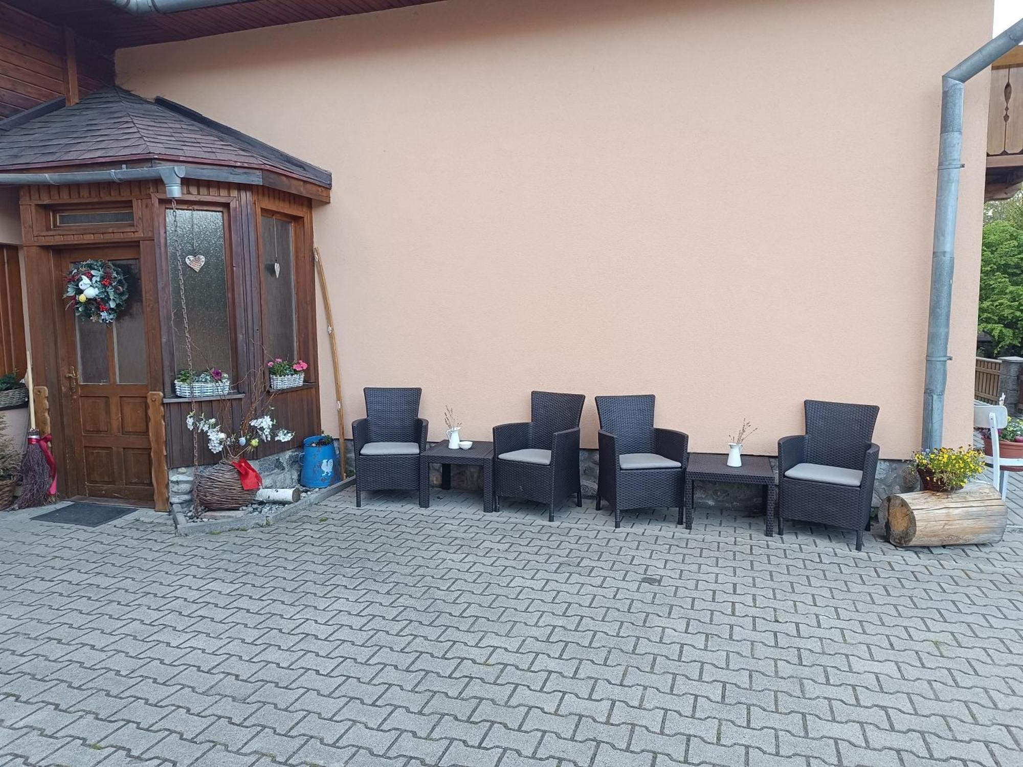 Hotel Privat Majo à Liptovský Mikuláš Extérieur photo